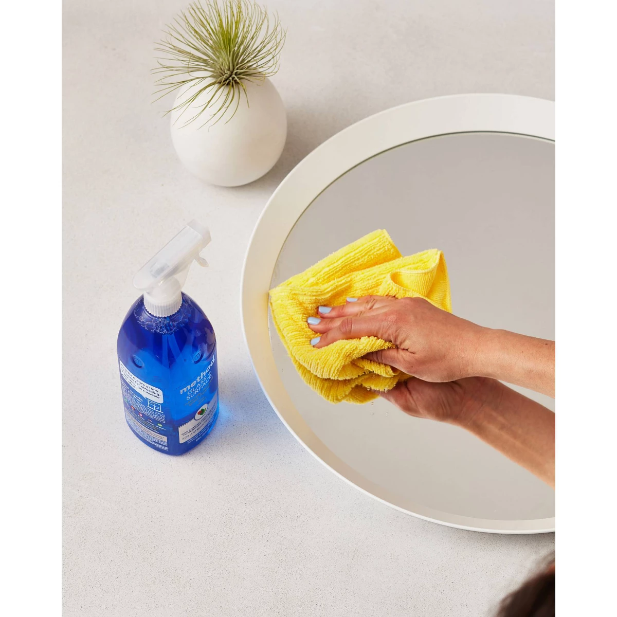 Mint Glass Cleaner Spray - 28  - огляд і ціна Glass Cleaner Streak