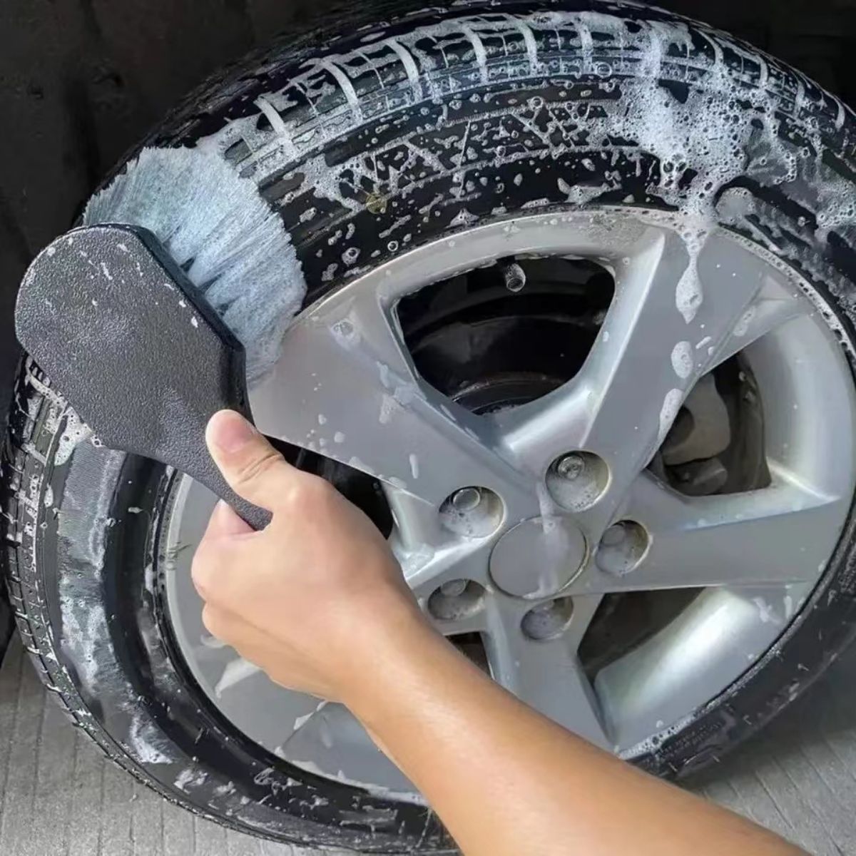 Car Wheel Cleaning Brush Detai - огляд і ціна Car Cleaning Brush
